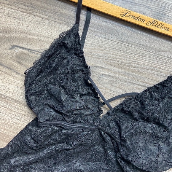 Sirens Black Lace Bodysuit - Picture 5 of 5